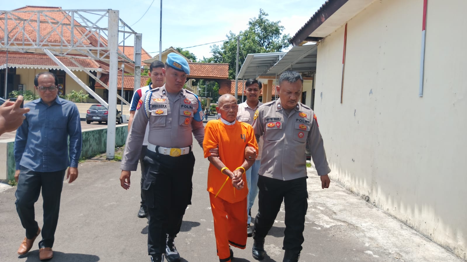 Polres Bondowoso mengamankan pelaku pencabulan di bawah umur