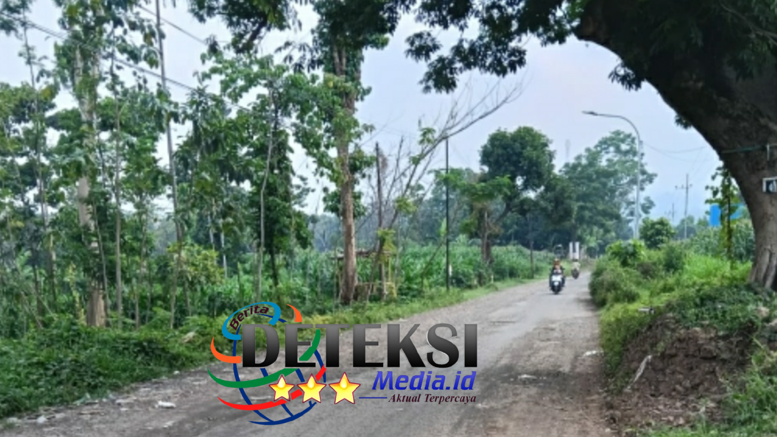 Rusak dan Hancurnya Akses Jalan Utama Langkap – Bloro – Jatibanteng Siapa Bertanggungjawab