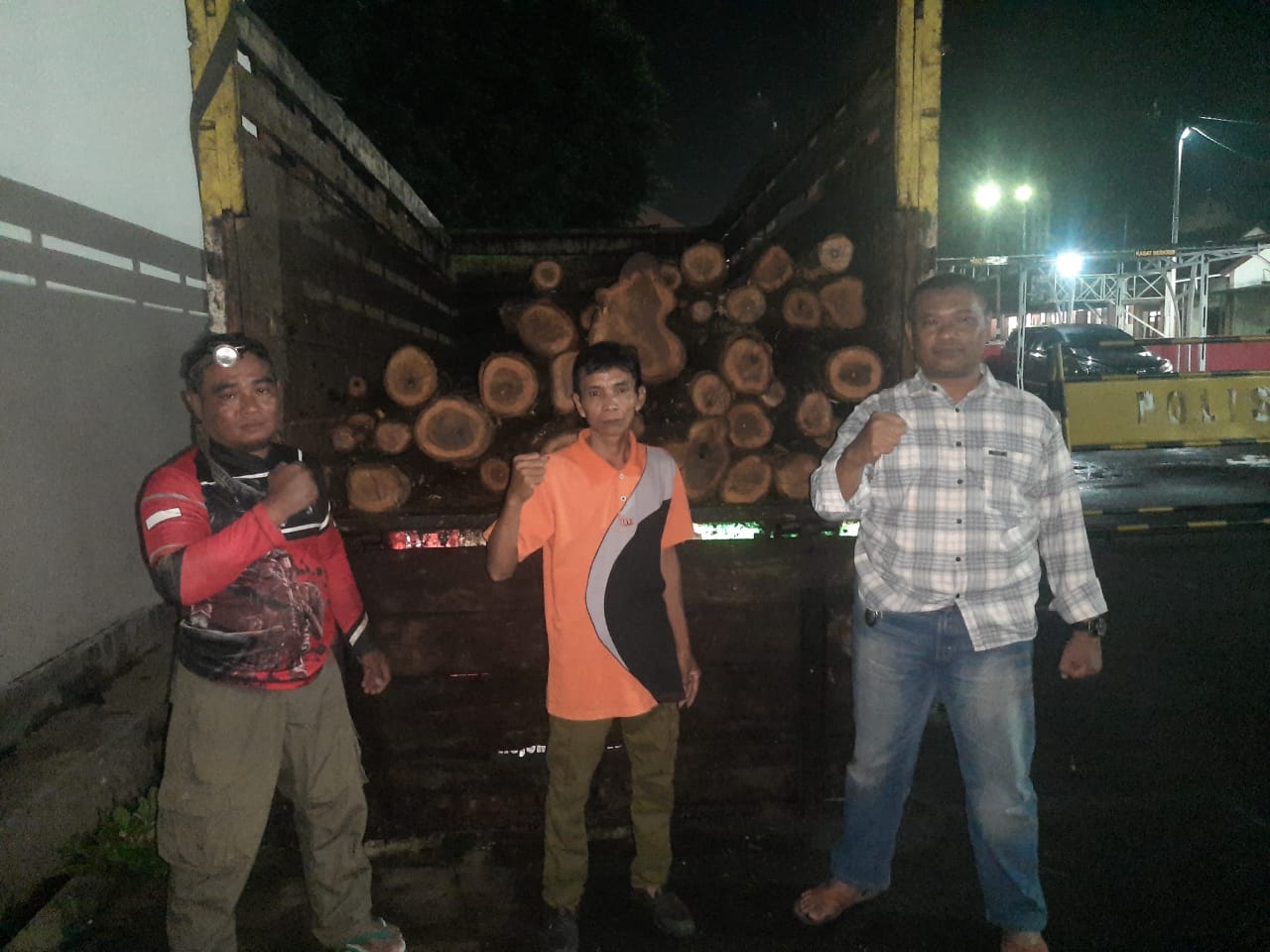 Perum Perhutani Bondowoso dan Polres Berhasil Gagalkan Aksi Illegal Logging di RPH Prajekan