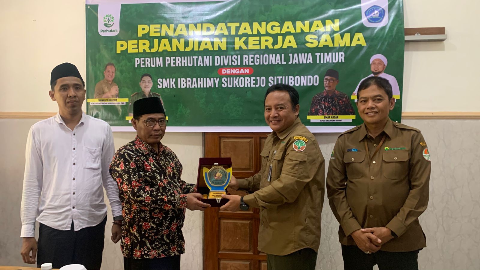 Perhutani dan SMK Ibrahimy I Sukorejo Resmi Jalin Kerja Sama Penyelenggaraan Kelas Industri Kehutanan