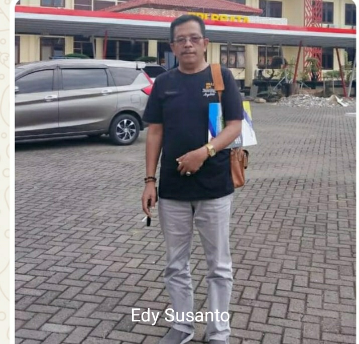 Hujan Extrem Mengguyur Sumber Malang Rumah Seorang Warga Tlogosari dan Pustu Kebanjiran