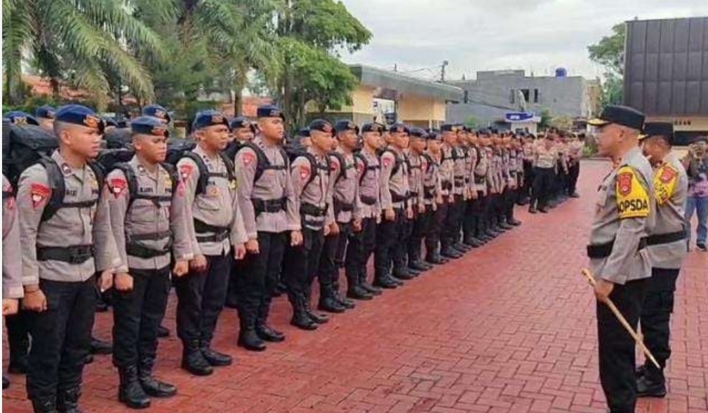 Polda Banten Memberangkatkan Ratusan Personel Brimob ke Aceh