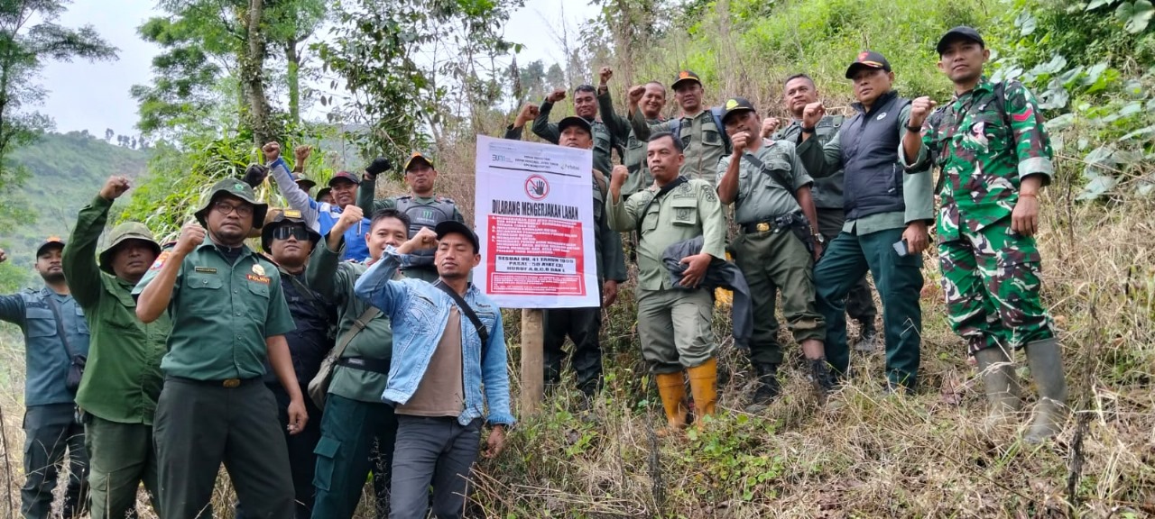 Perum Perhutani KPH Bondowoso Gelar Patroli Bersama di Wilayah Resort  RPH Sumbermalang Besuki