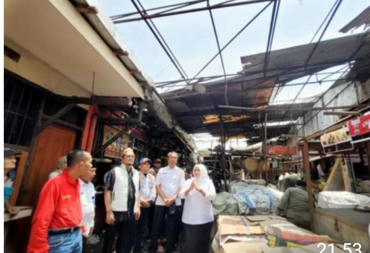 LANGKAH CEPAT PEMKAB SITUBONDO __ Segera Revitalisasi Kios Pasar Besuki Pasca Bencana Puting Beliung