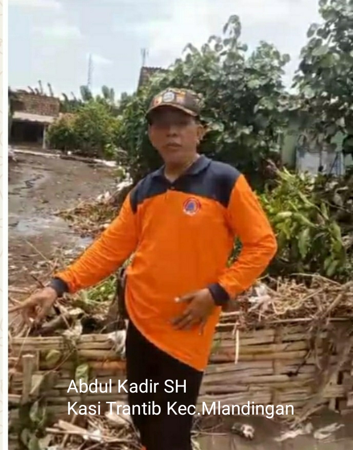 TIM GABUNGAN LAKUKAN MONITORING Pasca – Banjir Bandang di Dusun Pesisir Pantai Desa Selomukti ***