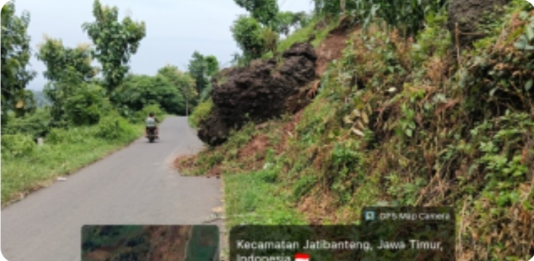 ANCAMAN MAUT di JALUR Taman – Sumbermalang : Bongkahan Batu Raksasa Menggantung Pasca – Longsor, WARGA DESAK PENANGANAN CEPAT +++