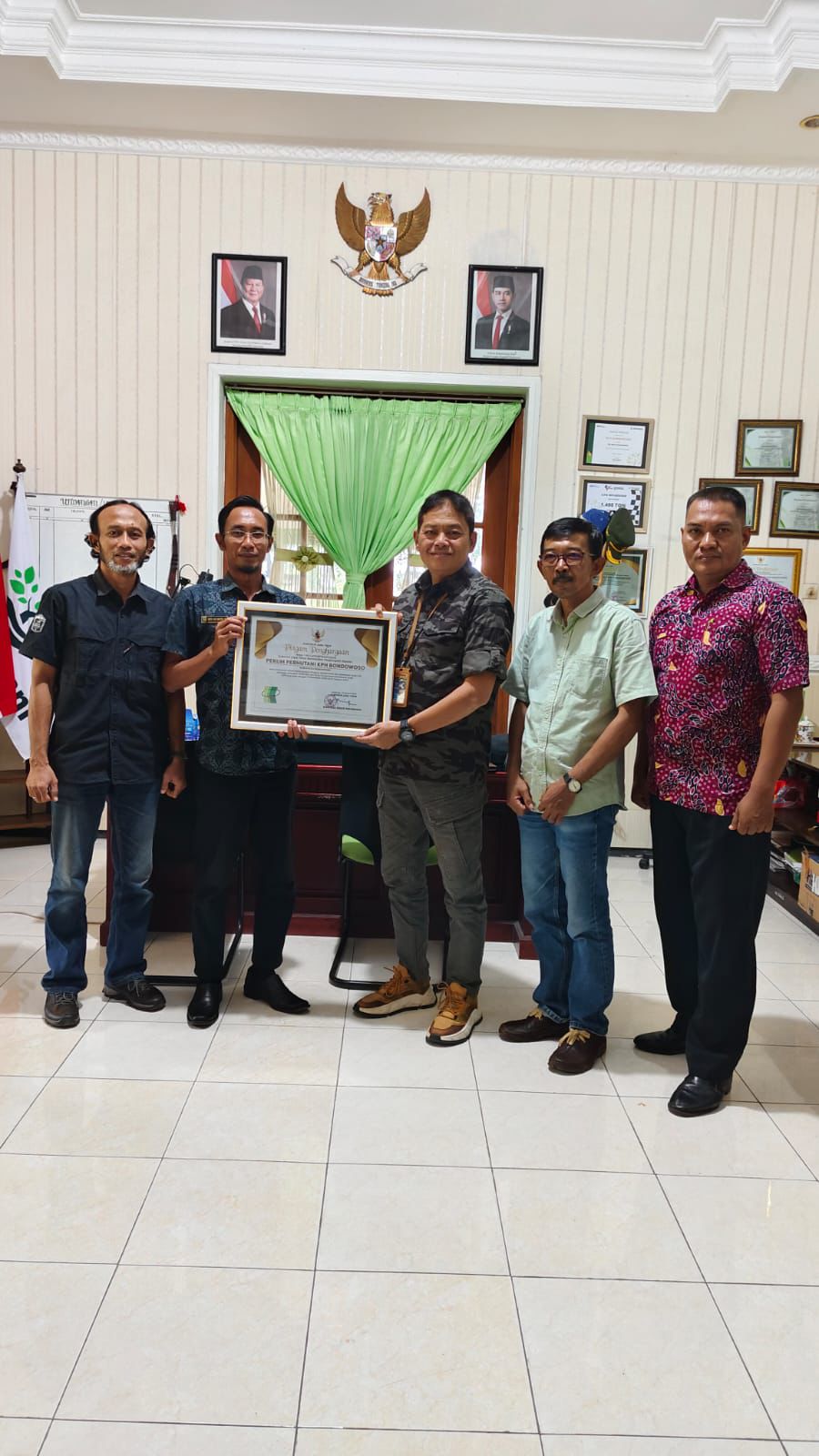 Perum Perhutani KPH Bondowoso Raih Zero Accident Award  Provensi Jatim 2025