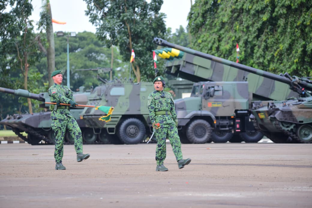 Komandan Yonif 509/BY/9/2 Kostrad Bersama Prajurit Tunjukkan Jiwa Ksatria pada Upacara HUT ke-65 Kostrad
