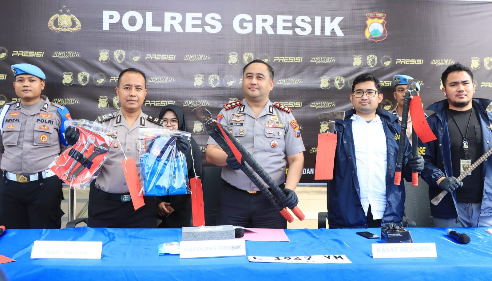 Polres Gresik Amankan Komplotan Residivis Pencuri Kabel PLN Lintas Daerah