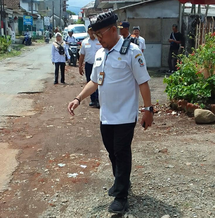Perlu Data Faktual,SKPD Tinjau Lapang Penggunaan Sempadan Jalan di Kalibaru