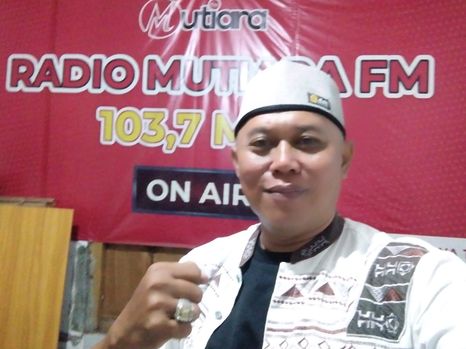Gending Madura Radio Mutiara Fm Sebagai Upaya Melestarikan Warisan Kultur