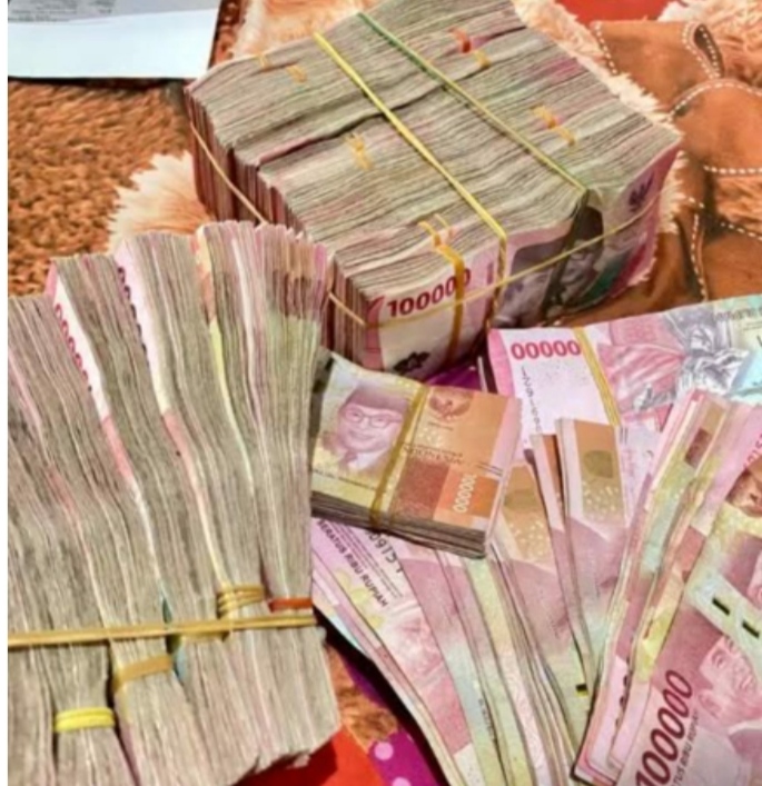 Lagi – lagi Arisan Bodong Makan Korban, Kerugian Ditaksir Mencapai Puluhan juta rupiah,Korban Kebanyakan Warga Besuki Situbondo ++++