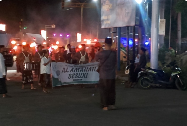 GEGER BESUKI! LAUTAN PUTIH & HITAM PENUHI JALAN RAYA SAMBUT 1 MUHARRAM 1448 H. +++