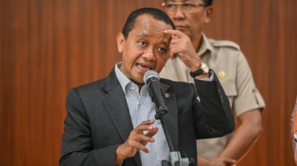 Bahlil Buka Peluang Penurunan Harga Pertamax Bulan Depan