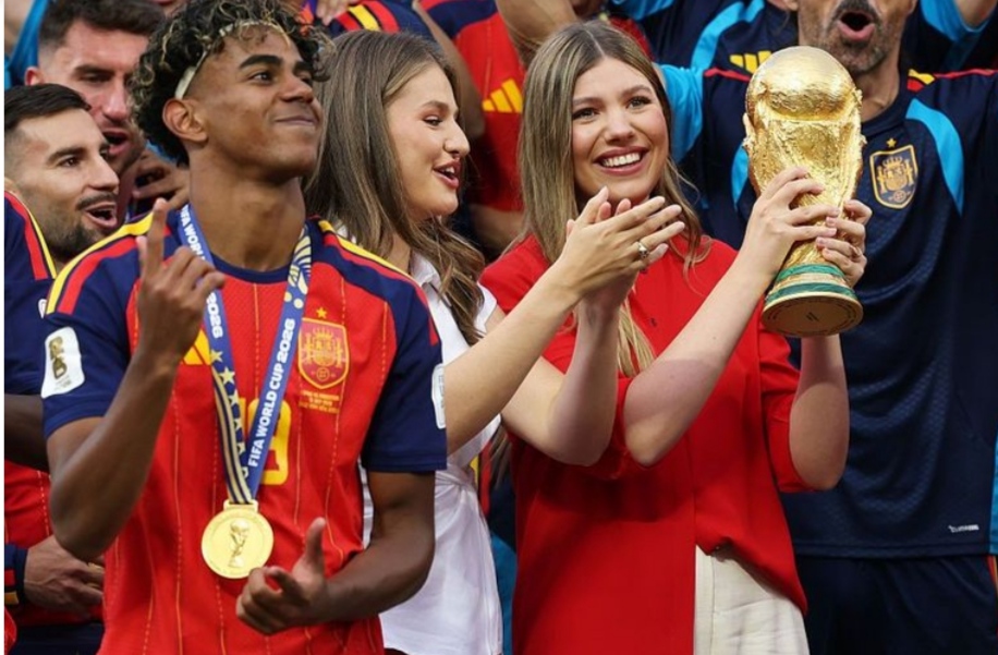 Keluarga Kerajaan Spanyol Ikut Meriahkan Kemenangan di Ajang Bergengsi Sepak Bola Dunia Hingga Gaya Calon Ratu Spanyol Cetak Sejarah Angkat Trofi Piala Dunia 2 Kali
